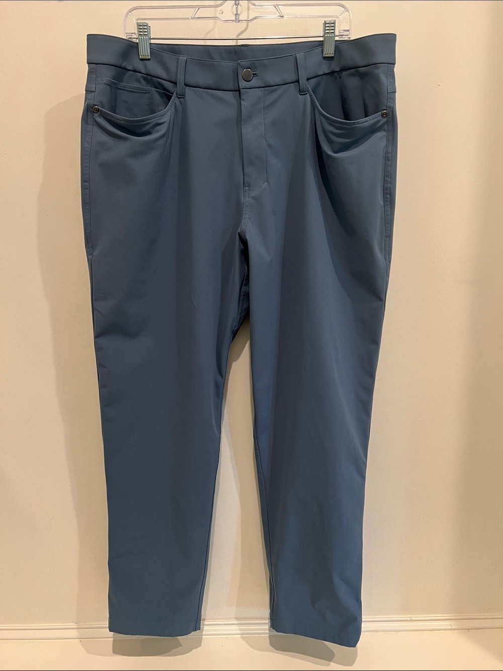 lululemon athletica Men's Straight Tech Chinos - Slate Blue
